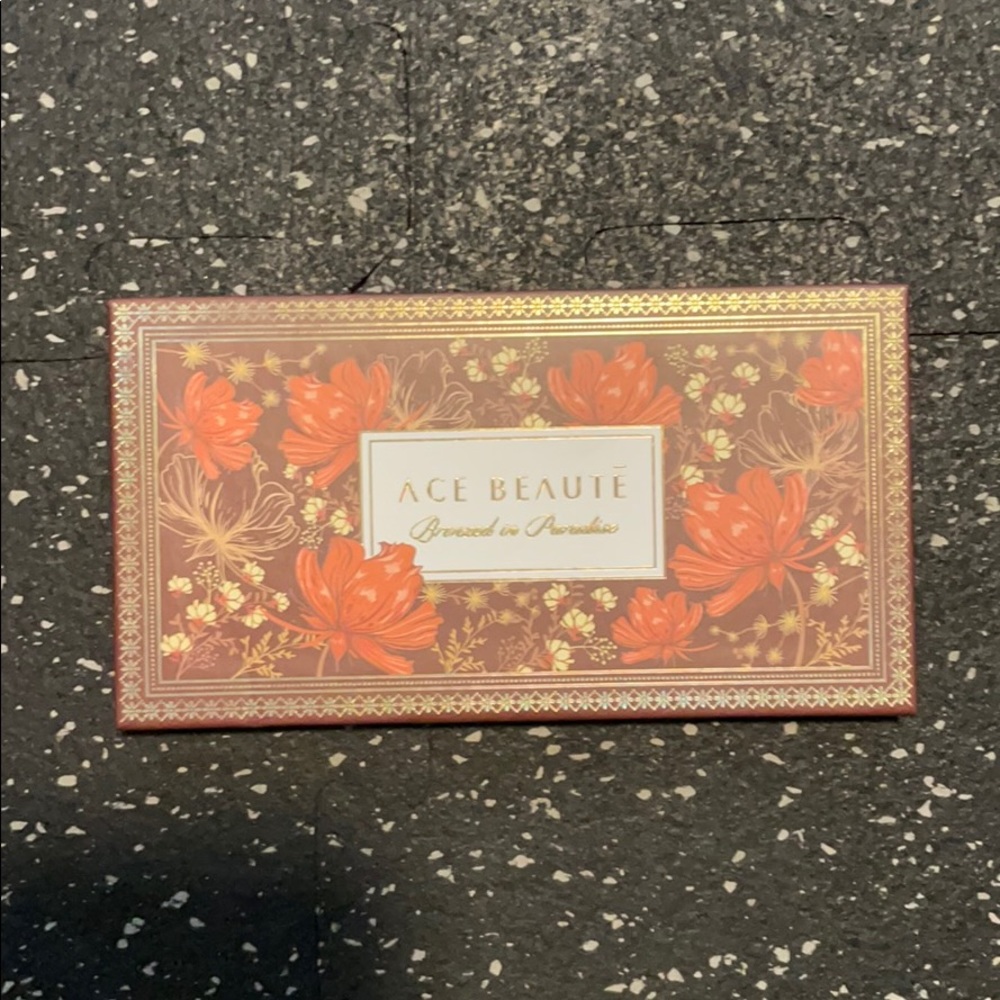 Bronze pallete